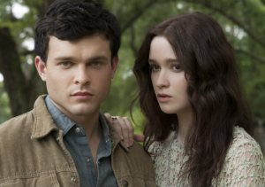 beautiful-creatures-Alden-Ehrenreich-Alice-Englert-ethan-lena-warner-bros